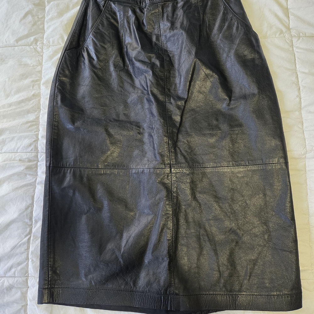 Vintage XS Black Leather Midi Skirt